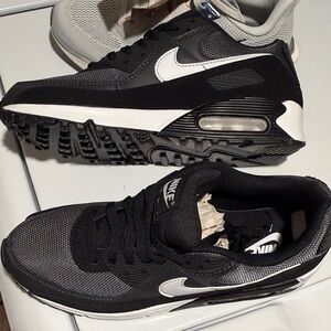 Nike Air Max Black and Gray Sneakers
